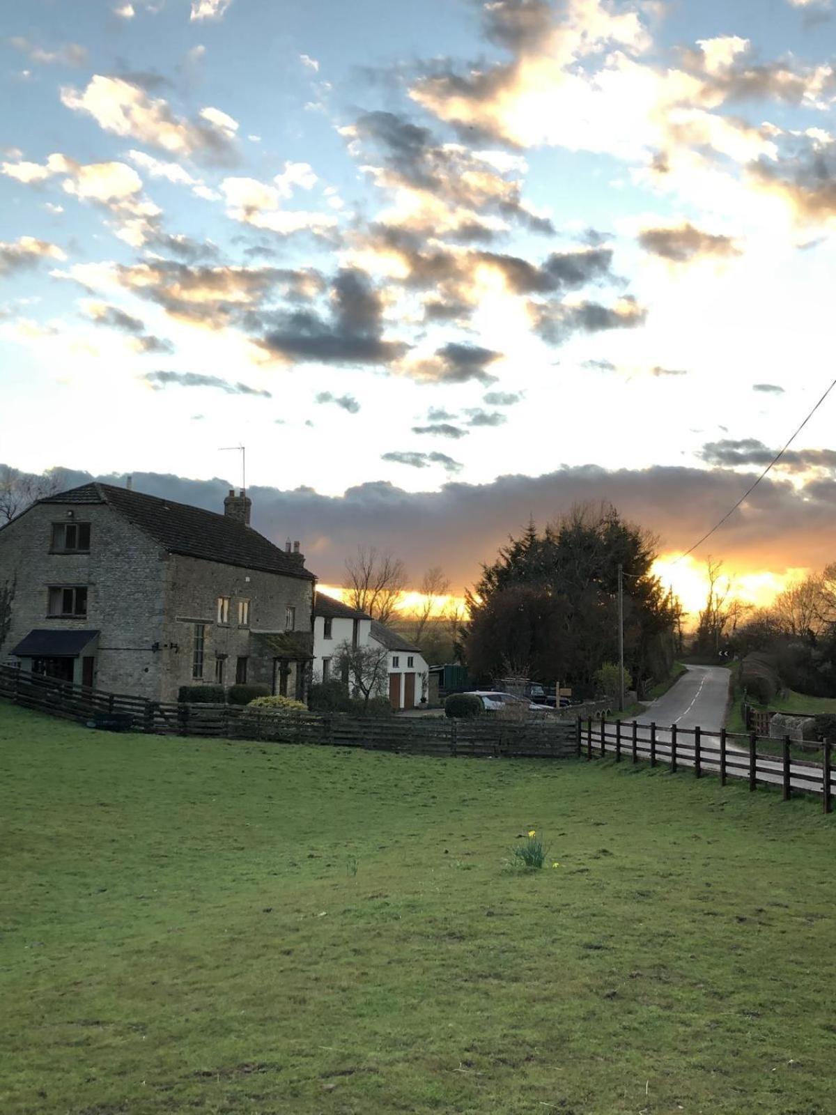 Astwell Mill Bed and Breakfast Helmdon Buitenkant foto